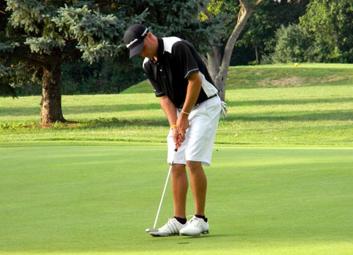 Richie Schembechler taps in for victory in the 2012 Summit County Amateur