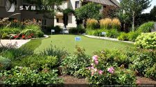 A backyard putting green from SYNLawn of Northeast Ohio