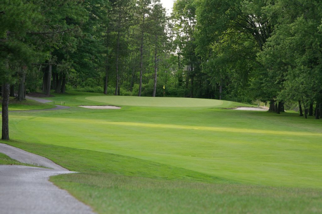 Chardon Lakes Hole #1