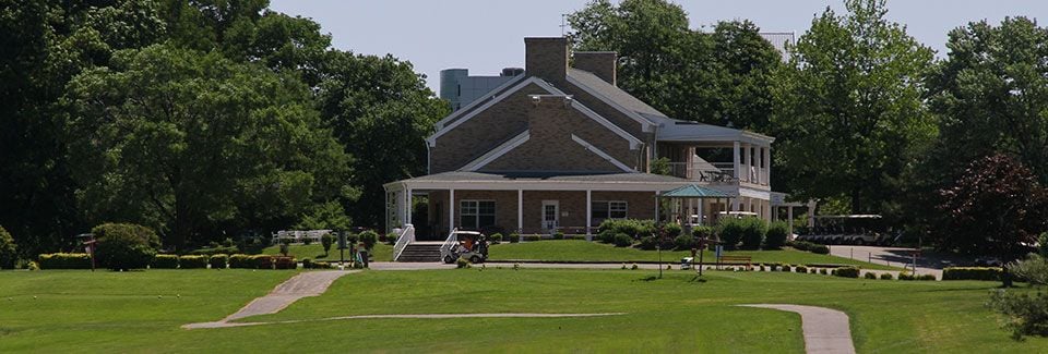 The clubhouse at Highland Park Golf Course