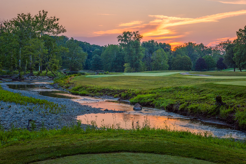 Valley of the Eagles 14th Tee