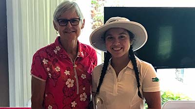 Siena Maschke (r) with Barb Mucha